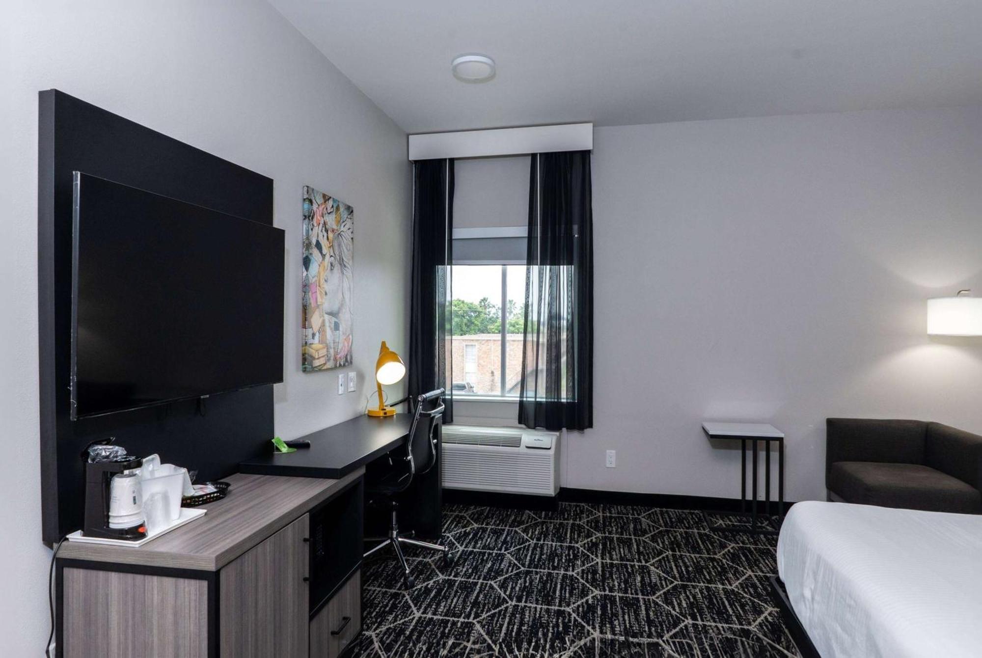 La Quinta Inn & Suites By Wyndham Corpus Christi Southeast Bagian luar foto